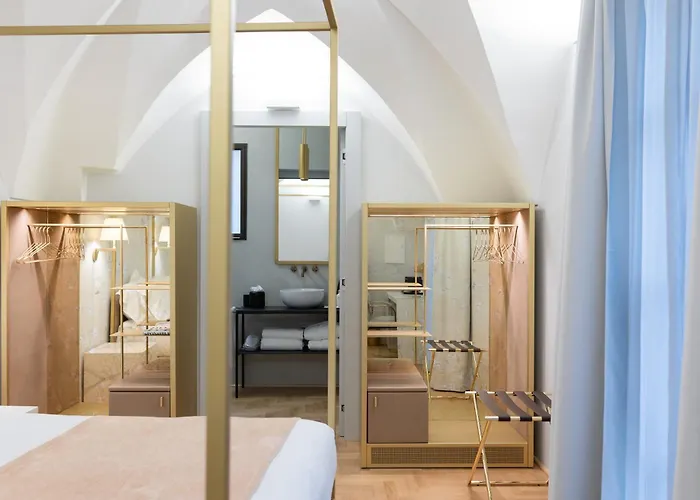 Palazzo Zimara Boutique Hotel