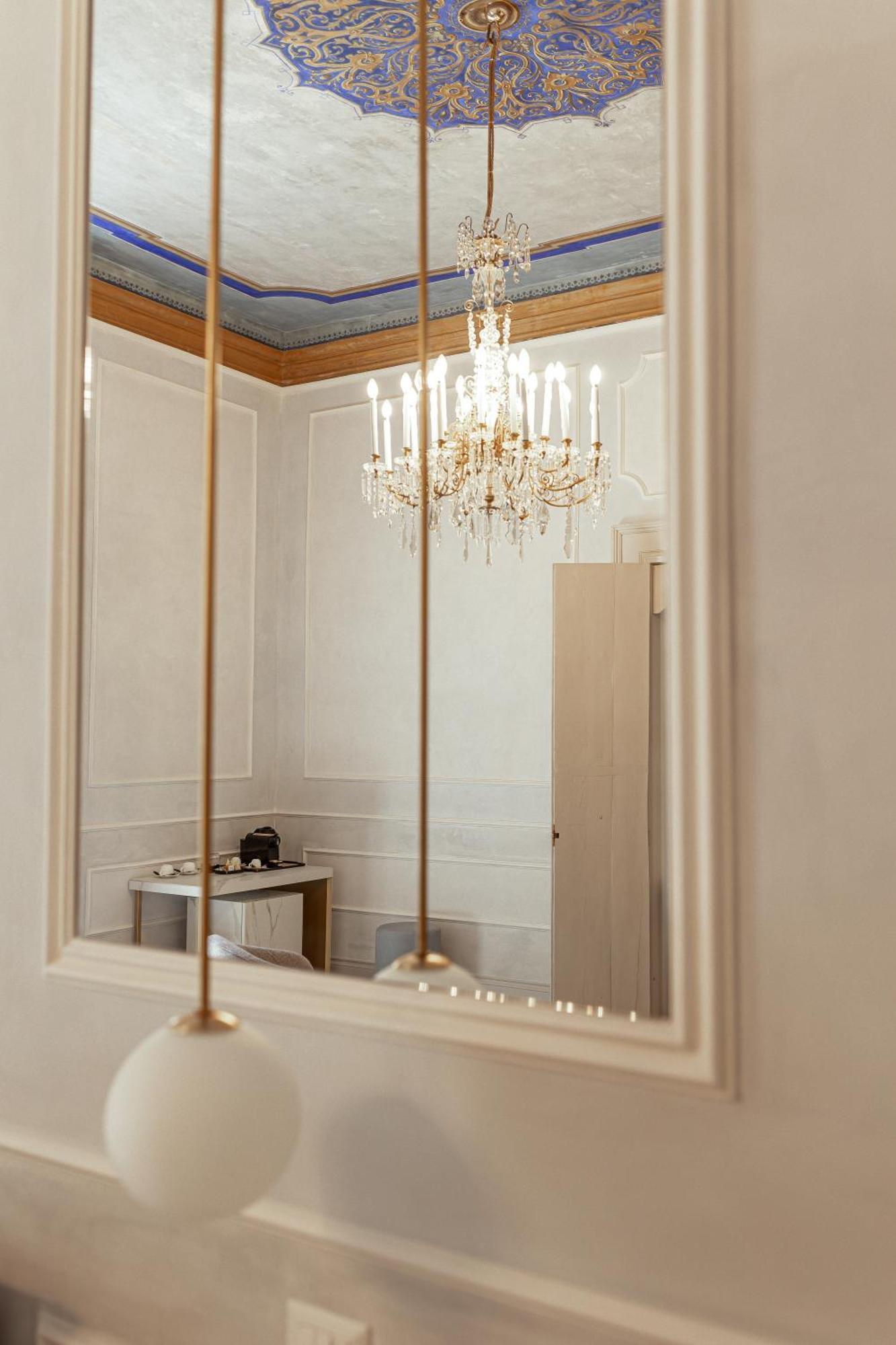 Palazzo Zimara Boutique Hotel *