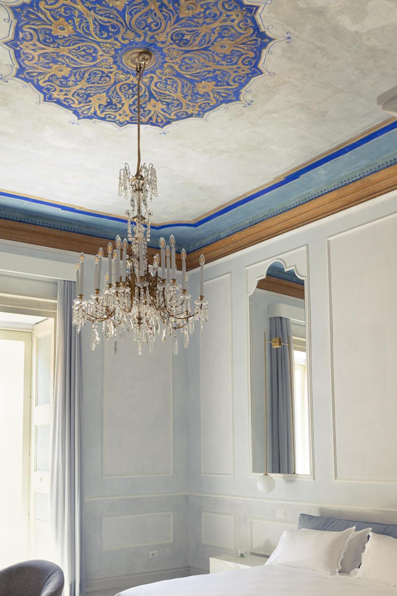 Palazzo Zimara Boutique Hotel